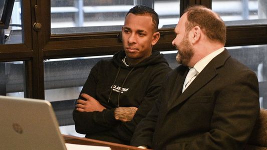 Denuncia por abuso sexual contra Sebastián Villa: la inesperada decisión que haría peligrar el juicio