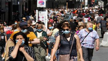Coronavirus en Argentina: confirmaron 44.396 casos y la positividad llegó al 47% de los hisopados