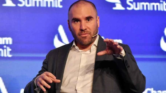 La negociación clave para el futuro económico que quedó en suspenso con la renuncia de Martín Guzmán