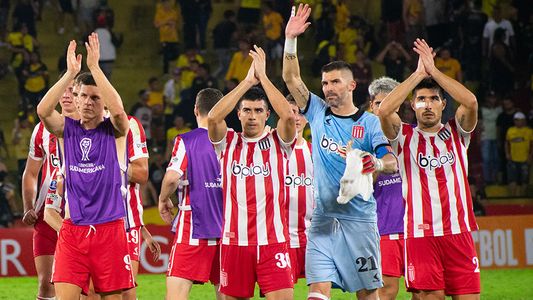 Susto en Estudiantes: aterrizó de urgencia por problemas técnicos en el avión