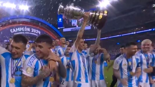 Di María: Estaba escrito, era de esta manera. Soñé que la ganaba y me retiraba de esta manera