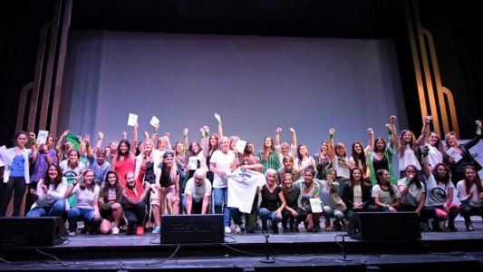 Se presentó a Pelota de Papel 3, el libro que quiere bajar a pelotazos los prejuicios