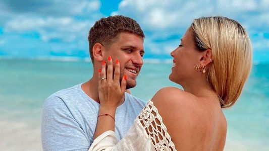 Barbie Vélez se comprometió con Lucas Rodríguez en Punta Cana