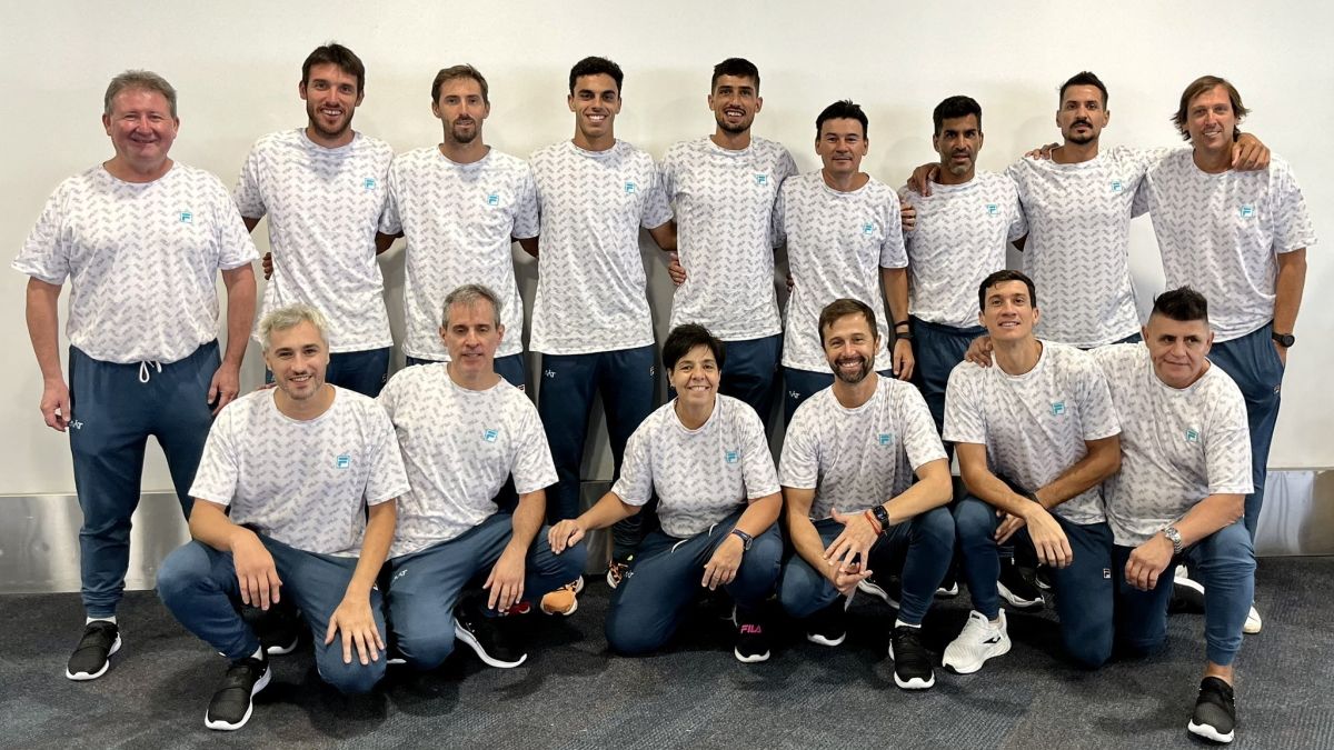 La delegación argentina completa que buscará una nueva Copa Davis (Foto: AAT).