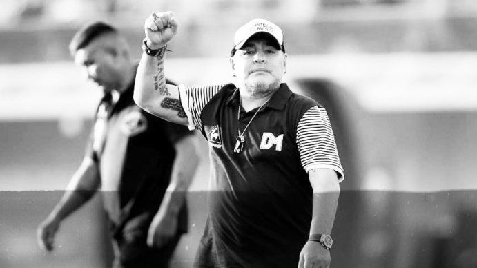 Maradona fue operado con éxito y la intervención resultó tal como se esperaba