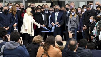 El presidente Alberto Fernández encabezaba este miércoles la inauguración de la Facultad de Ciencias Médicas de la Universidad Nacional de José C. Paz (UNPAZ) (Foto: Telam). El presidente Alberto Fernández encabezaba este miércoles la inauguración de la Facultad de Ciencias Médicas de la Universidad Nacional de José C. Paz (UNPAZ) (Foto: Telam).