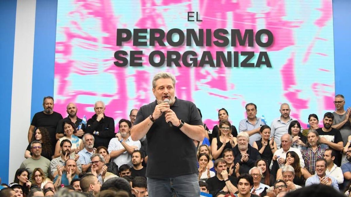 V&iacute;ctor Santa Maria, uno de los principales oradores del acto organizado en la Federaci&oacute;n de Box.