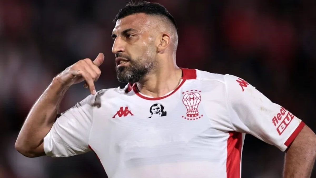 Wanchope Ábila, cerca de llegar a un histórico club argentino que busca el ascenso a Primera