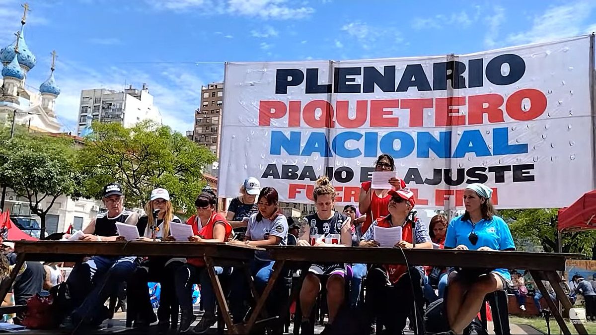 Plenario y movilización: Unidad Piquetera sale por primera vez a la calle contra Javier Milei