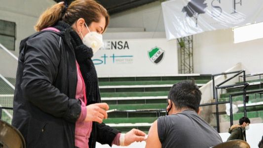 Empieza la vacunación libre para mayores de 25 años en la provincia de Buenos Aires