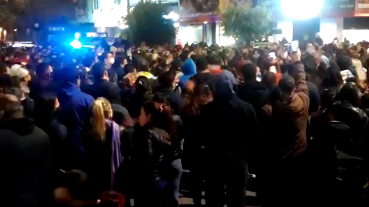 Protestas de la policía en distintos puntos de la provincia de Buenos Aires por mejoras laborales