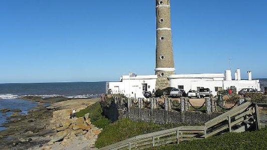 Uruguay abrió sus fronteras con Argentina, pero solo podrán ingresar quienes se hayan vacunado dentro de los últimos seis meses