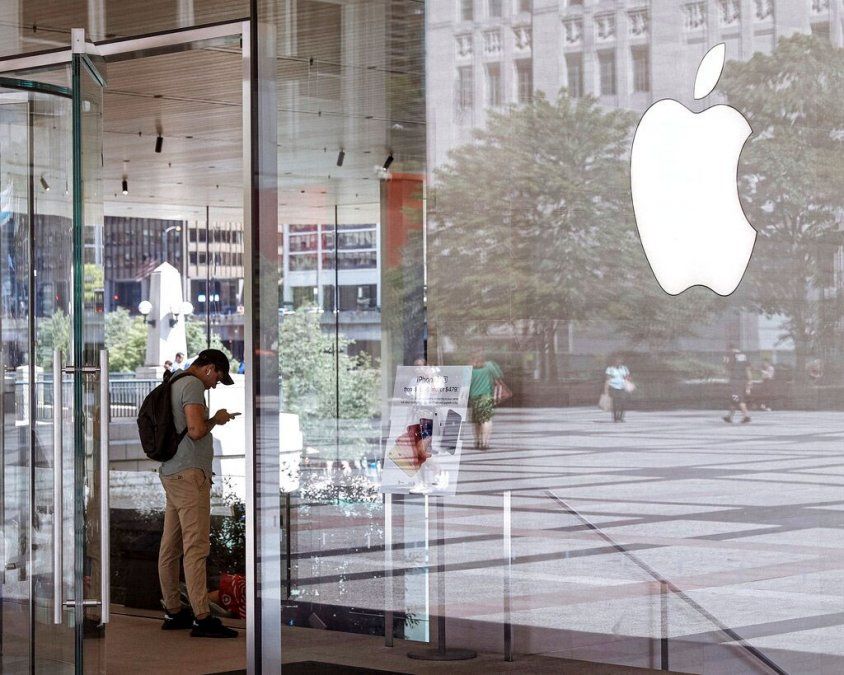 Apple mejora sus ganancias gracias a los relojes, los airpods y los servicios en la nube