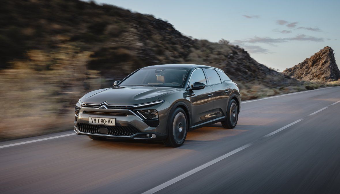 Citroën presenta el C5 X