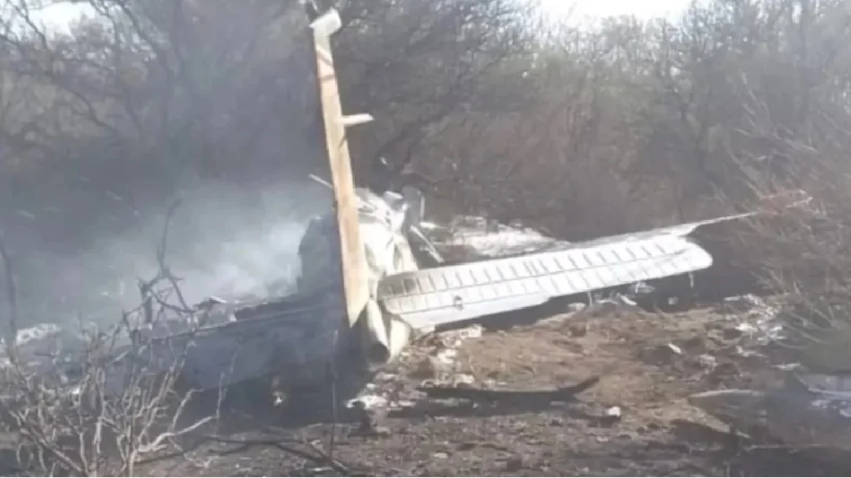 Una avioneta se estrell&oacute; en el aeropuerto de San Luis: hay tres heridos. (Foto: TN)