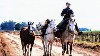 El país a caballo: la historia del agrónomo que recorre el país con un mensaje de unión