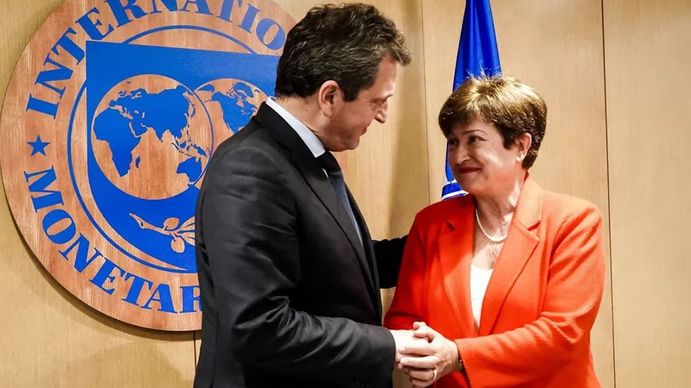 El directorio del FMI aprobó el desembolso de US$7.500 millones que había comprometido antes de las PASO