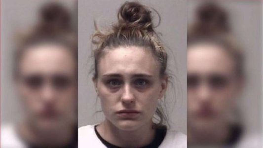 Una madre mató a golpes a su bebé porque había manchado el pañal