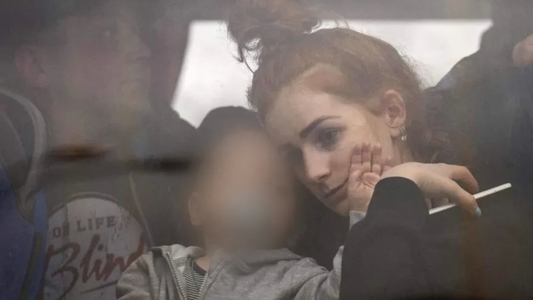 Conflicto Rusia-Ucrania: una madre recrea La vida es bella a su hija para evitarle el drama de la guerra