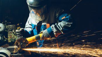 El Gobierno homologó la paritaria metalúrgica: aumento del 7,6% y cinco sumas fijas hasta agosto