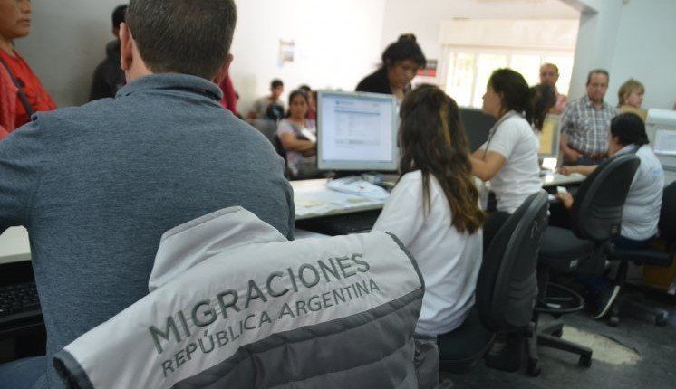 El Gobierno suspende transitoriamente el otorgamiento de visas a países con circulación del coronavirus