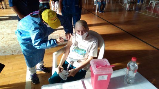 Vacunas COVID-19: Cómo anotarse y sacar turno en Misiones