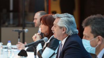Intendentes del conurbano avalan la idea de no acordar con el FMI, y tensan la negociación tras la cumbre del G20
