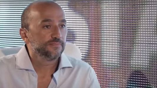 La dura decisión de Pablo Layús, lejos de sus hijos y a punto de separarse