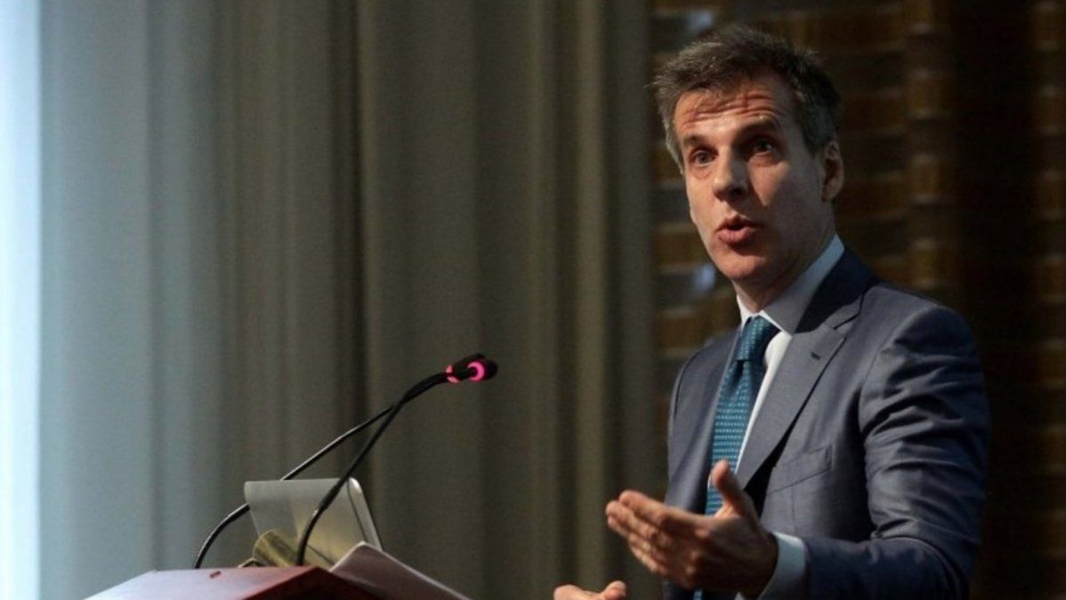 Redrado sobre la economía: Me preocupa el costo de tener el dólar planchado, es una tensa calma