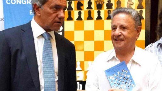 Duhalde y Scioli estuvieron juntos en un torneo internacional de ajedrez