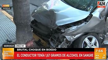 Video | Brutal choque en Boedo: uno de los conductores estaba borracho y el otro impactó contra un árbol