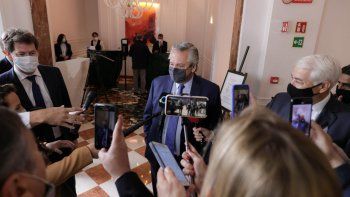 Alberto Fernández en conferencia de prensa en Roma, tras reunirse con la titular del FMI, Kristalina Georgieva y una de sus últimas actividades de la gira que lo trae de regreso este sábado a Buenos Aires. Alberto Fernández en conferencia de prensa en Roma, tras reunirse con la titular del FMI, Kristalina Georgieva y una de sus últimas actividades de la gira que lo trae de regreso este sábado a Buenos Aires.