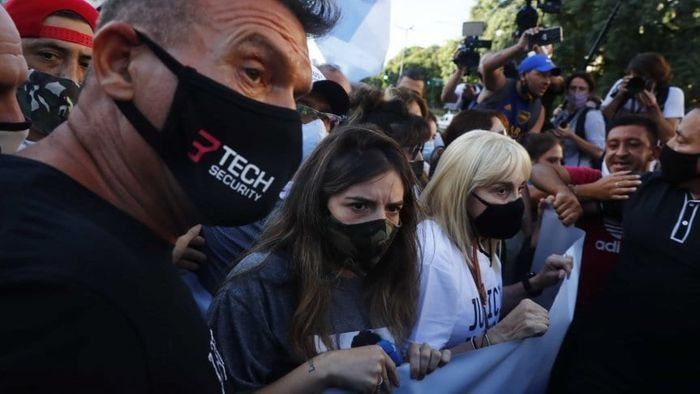 Los insultos contra Claudia Villafañe que cambiaron el espíritu de la marcha