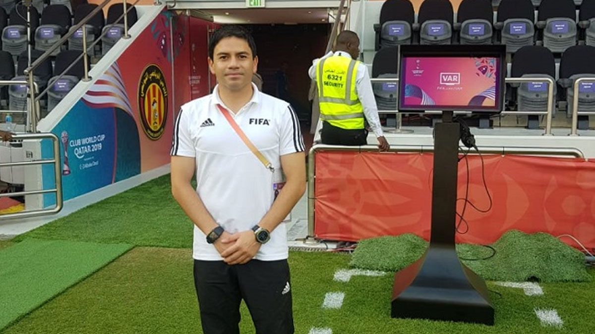 River - Velez: quién es Claudio Ríos, el hombre que convenció a Roberto Tobar de anular el gol de Matías Suárez