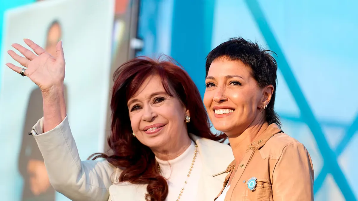 El sorpresivo tatuaje de Mayra Mendoza en respaldo a Cristina Kirchner