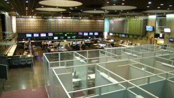 Tras el discurso de Martín Guzmán, la Bolsa porteña se desploma y el riesgo país se dispara