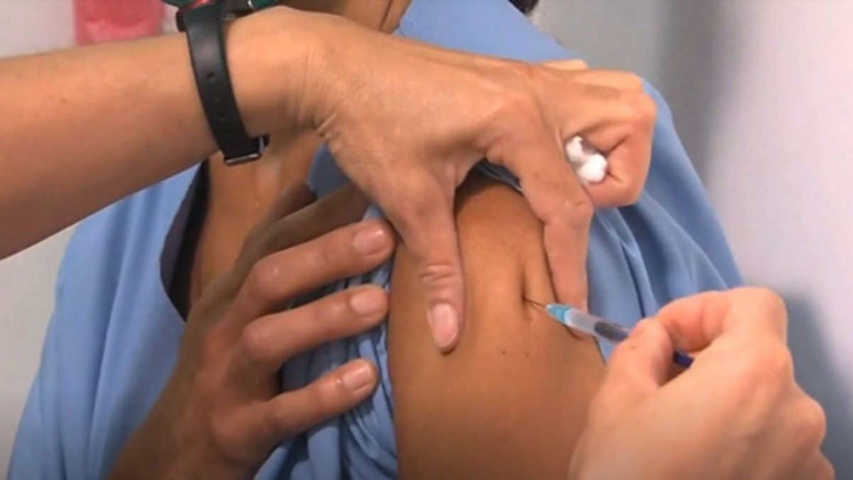 Vacunas contra el Covid: la Unión Europea le advirtió a las farmacéuticas que respeten los contratos