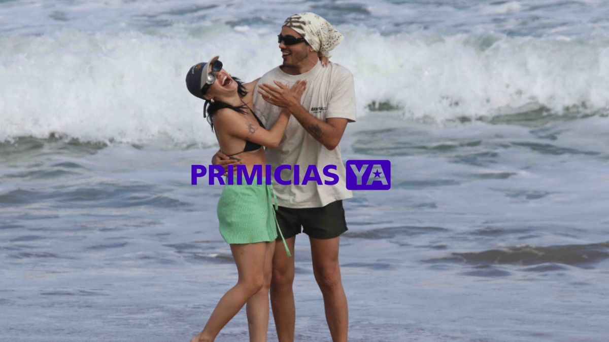 La cantante y actriz disfruta de la compañía de amigos y uno en particular, que dicen sería su nueva conquista amorosa. 