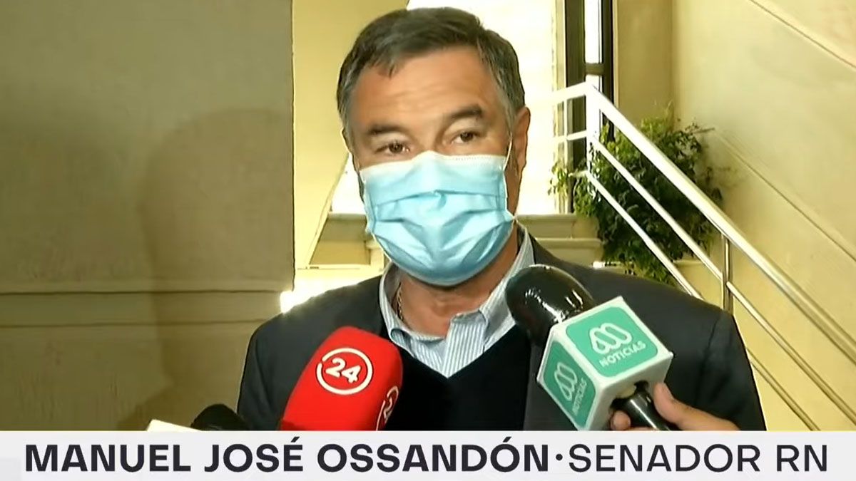 El senador oficialista José Manuel Ossandón se abstuvo, pero no sirvió al objetivo de la oposición para acusar a Sebastián Piñera (Foto: Senado de Chile)