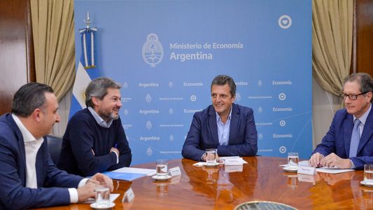 Ante un alerta del FMI, el Gobierno ajusta medidas para aumentar reservas del BCRA y controlar más importaciones