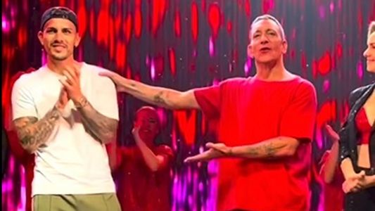 La emocionante ovación a Leandro Paredes en el escenario de Tootsie, la obra de Nico Vázquez: el video