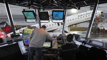 El revelador audio de los últimos minutos de los pilotos héroes del avión de Air Canada