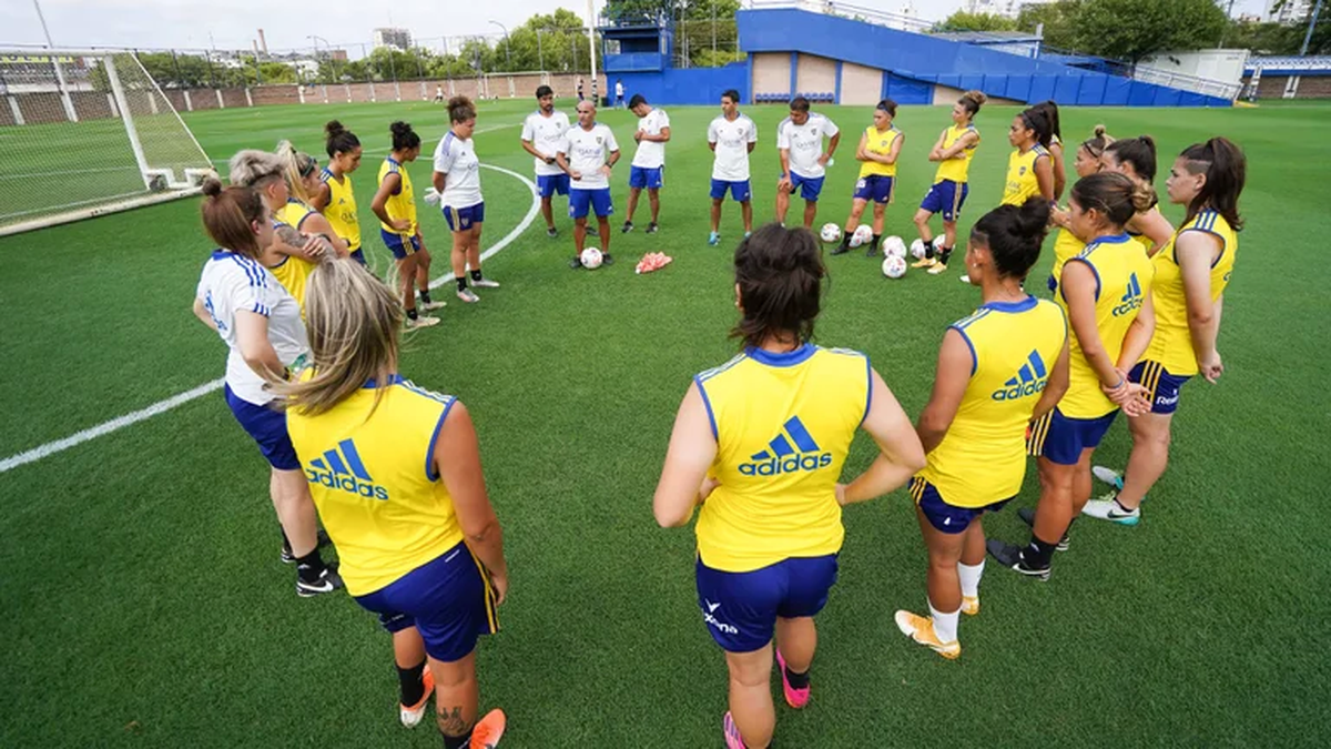 Escándalo en Boca: el club separó a Jorge Martínez del equipo femenino tras la denuncia por abuso sexual