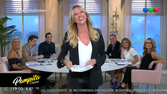 Claudia Fontán debutó en la conducción de Pampita Online