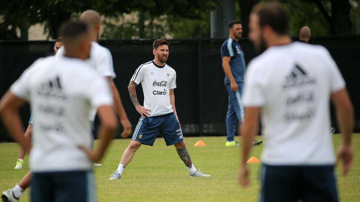 Messi y 22 más: ¿Qué números usarán los jugadores de Argentina en el Mundial?