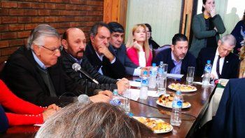 Los “salvadores” de Cristina cerraron filas con Gioja en el PJ: fue hasta Adolfo Rodríguez Saá