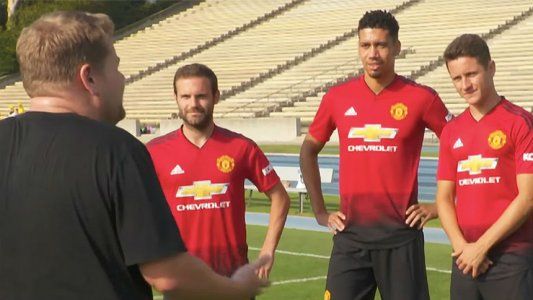 El desafío de la TV estadounidense: tres estrellas del Manchester United vs 100 niños