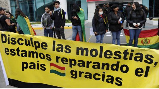 El líder de la oposición santacruceña llegó a La Paz para pedir la renuncia de Evo Morales