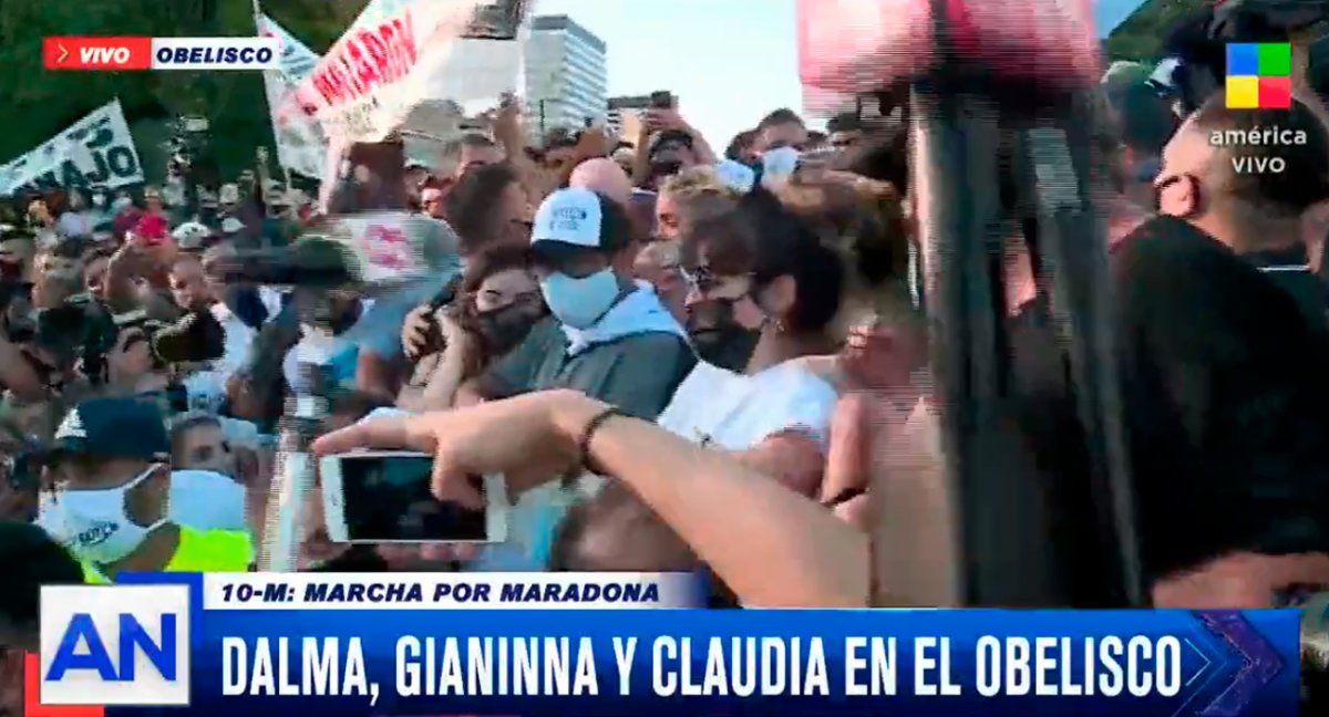 10-M: La hijas de Maradona pidieron Justicia por su padre