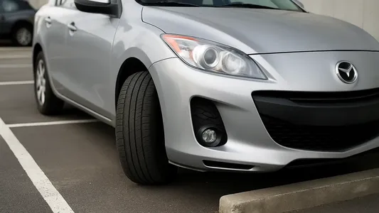 El hábito al estacionar que puede mandar el auto al taller, según un mecánico